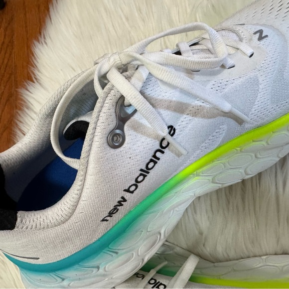 New Balance Fresh Foam X More v4 - Picture 11 of 14